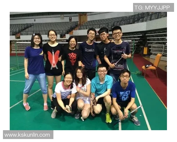 重庆羽毛球队与北京羽毛球队赛后战术分析与复盘探讨